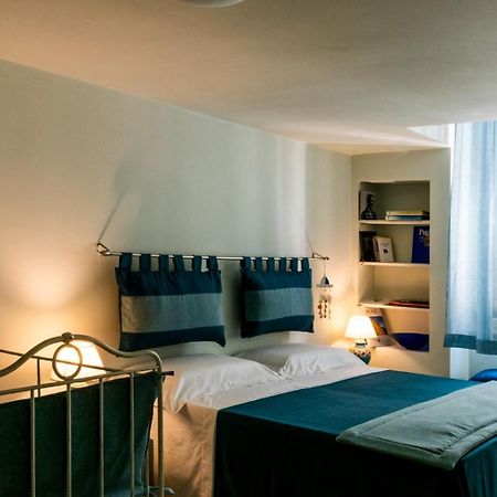 Palazzo Vaaz Apartment โมลา ดิ บารี ภายนอก รูปภาพ