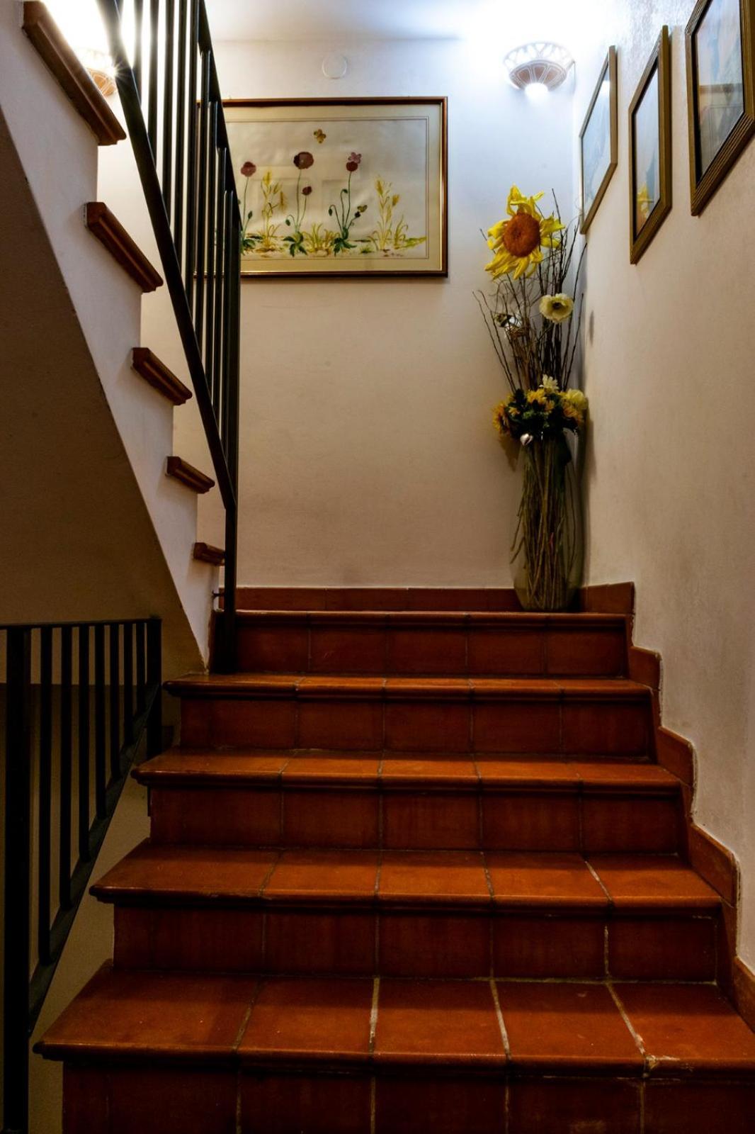 Palazzo Vaaz Apartment โมลา ดิ บารี ภายนอก รูปภาพ
