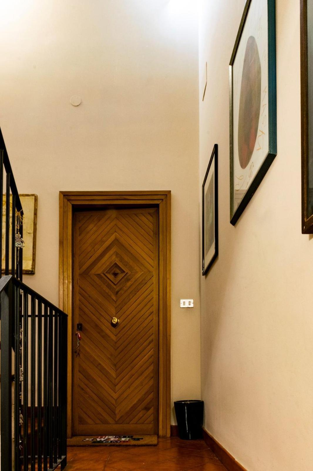 Palazzo Vaaz Apartment โมลา ดิ บารี ภายนอก รูปภาพ