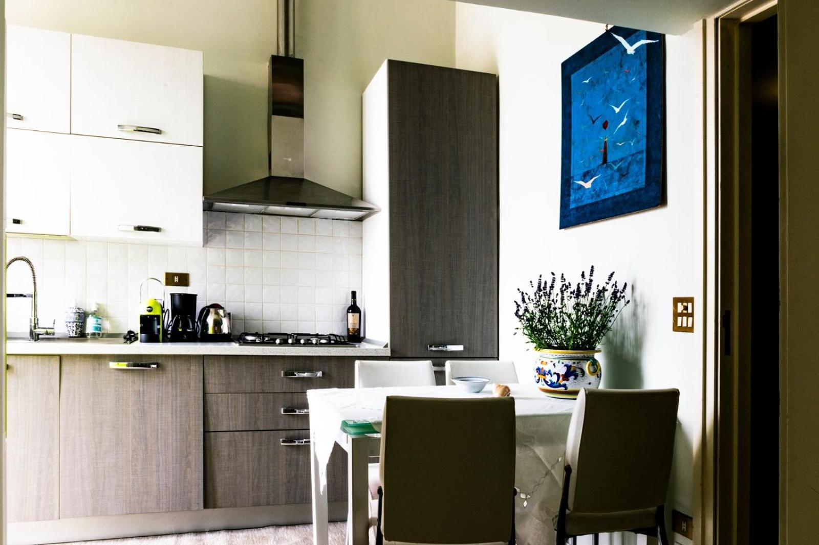 Palazzo Vaaz Apartment โมลา ดิ บารี ภายนอก รูปภาพ